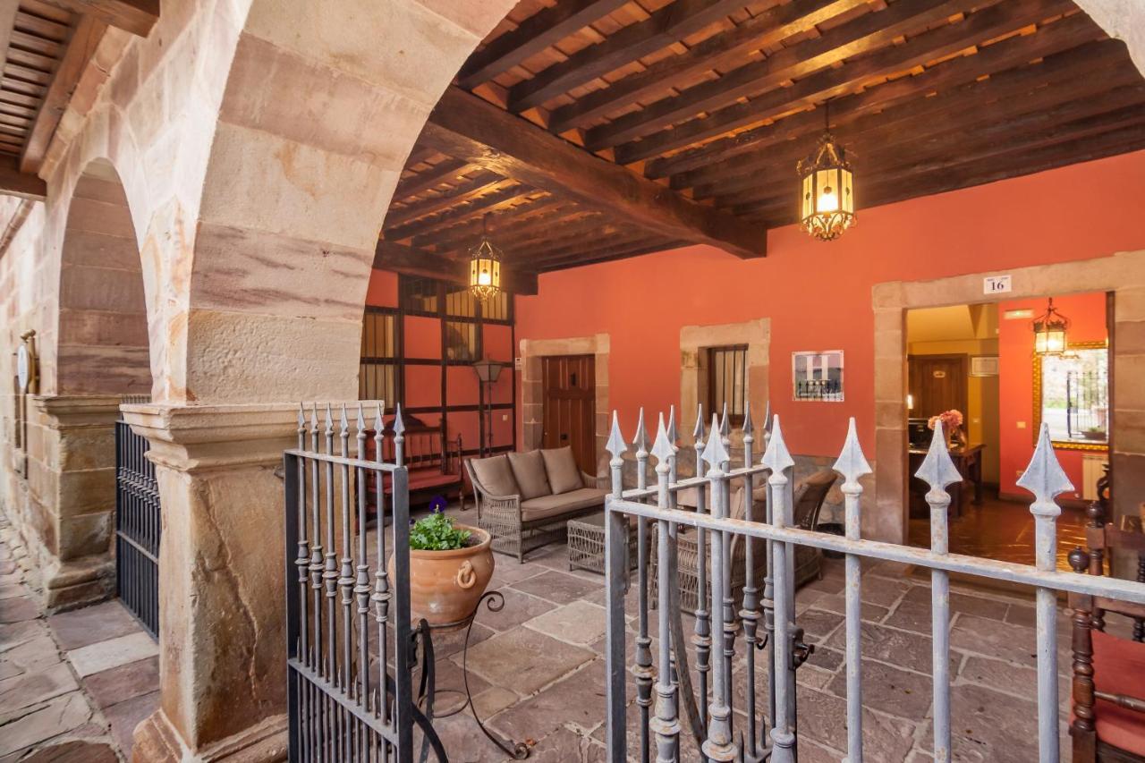 Casona De La Salceda Guest House Treceno Exterior photo