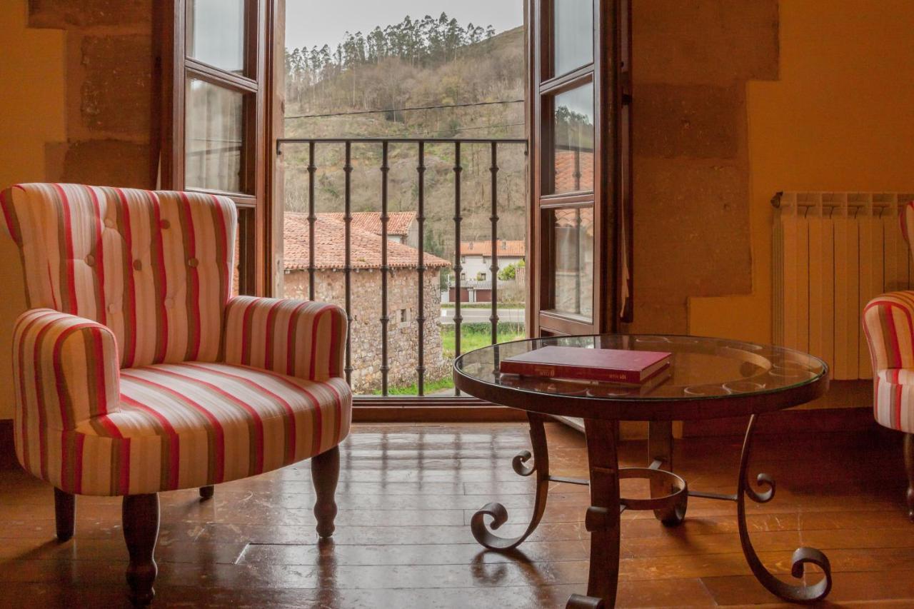 Casona De La Salceda Guest House Treceno Exterior photo
